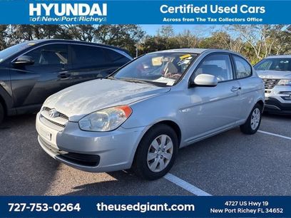 Used 2010 Hyundai Accent GS w/ Premium Pkg 3