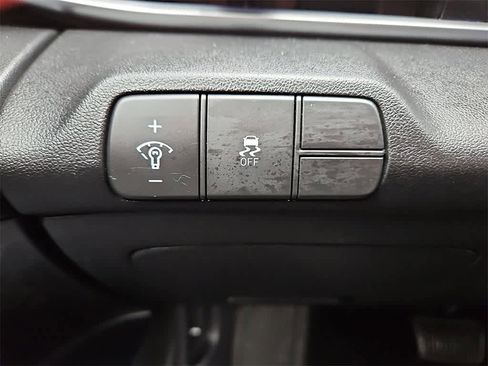 Used 2024 Hyundai Elantra SEL image 22