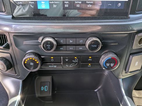 Used 2024 Ford F150 STX RWD image 24