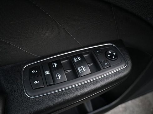 Used 2019 Dodge Charger R/T w/ Blacktop Package image 20