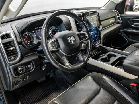 Used 2022 RAM 1500 Laramie AWD/4WD image 5