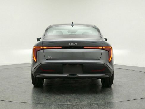 Used 2025 Kia K4 FWD image 7