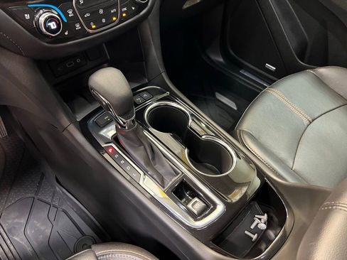 Used 2023 Chevrolet Equinox Premier AWD/4WD image 25