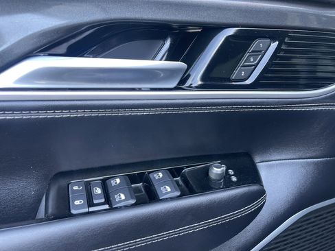 Used 2022 Jeep Wagoneer Series I image 16