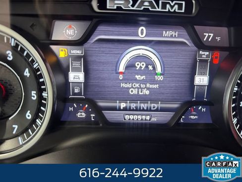 Used 2019 RAM 1500 Laramie AWD/4WD image 2