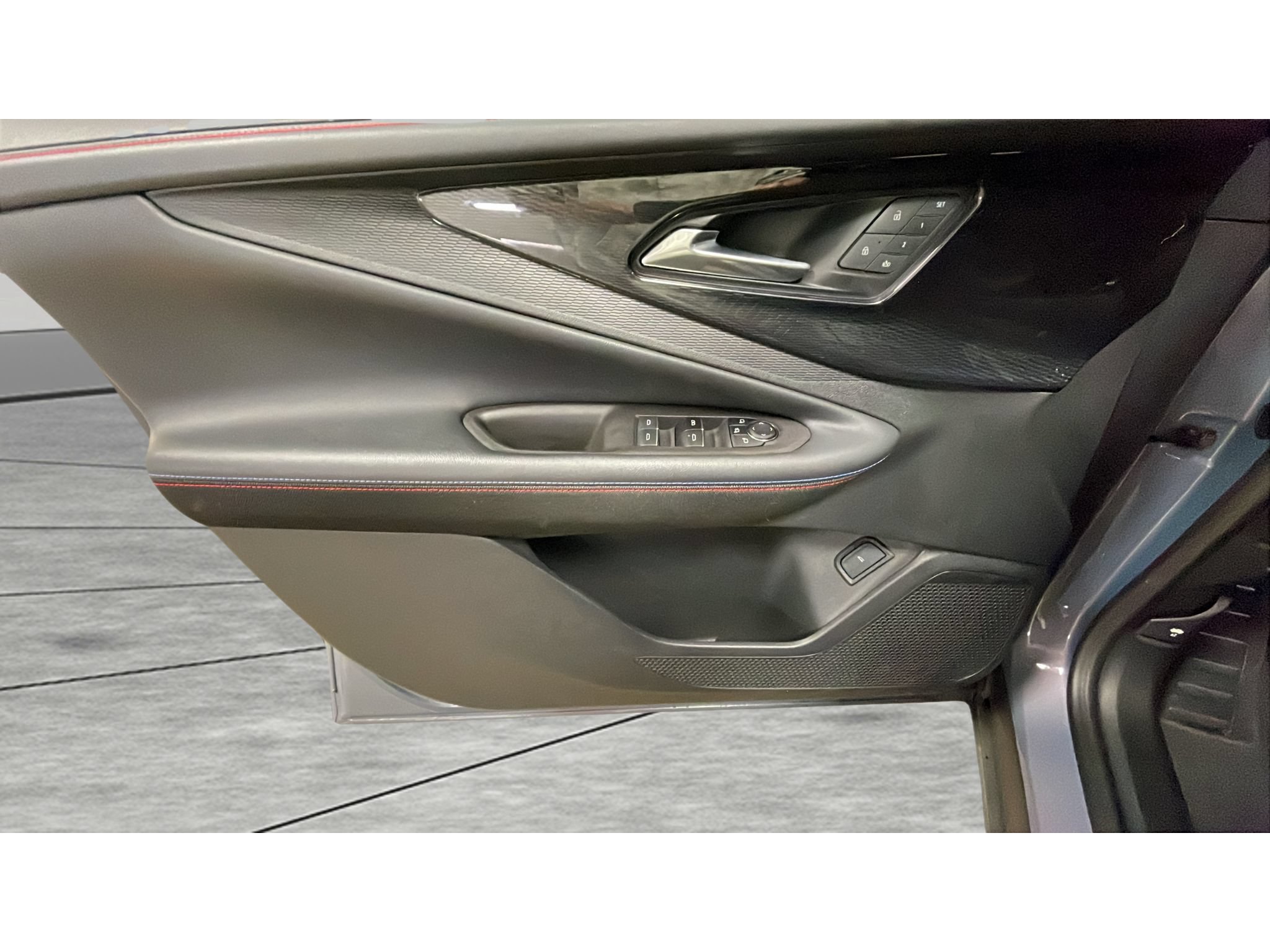 Used 2024 Chevrolet Blazer EV RS AWD/4WD image 11