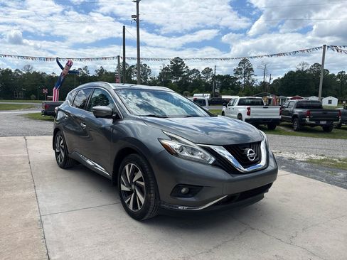 Used 2015 Nissan Murano Platinum w/ Platinum Technology Package FWD image 3