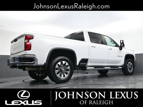 Used 2022 Chevrolet Silverado 2500 LT w/ Convenience Package AWD/4WD image 19
