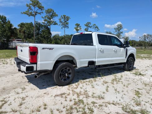 Used 2024 Ford F250 Lariat w/ Lariat Ultimate Package AWD/4WD image 4