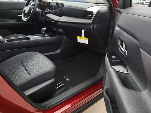 New 2026 Nissan Kicks SV w/ Cold Weather Package FWD image 10