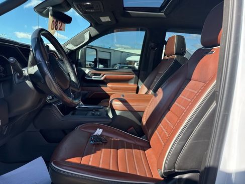 Used 2024 GMC Sierra 3500 Denali Ultimate image 5