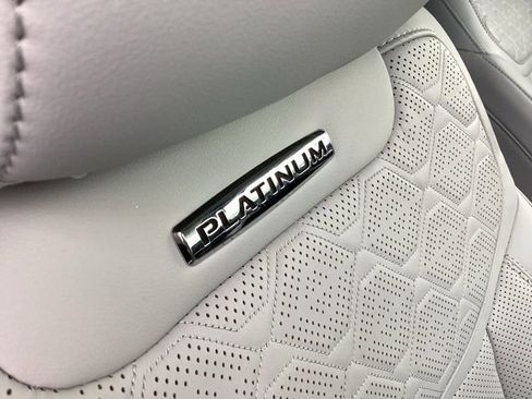 Used 2025 Ford Explorer Platinum w/ LUX Leather Package AWD/4WD image 25