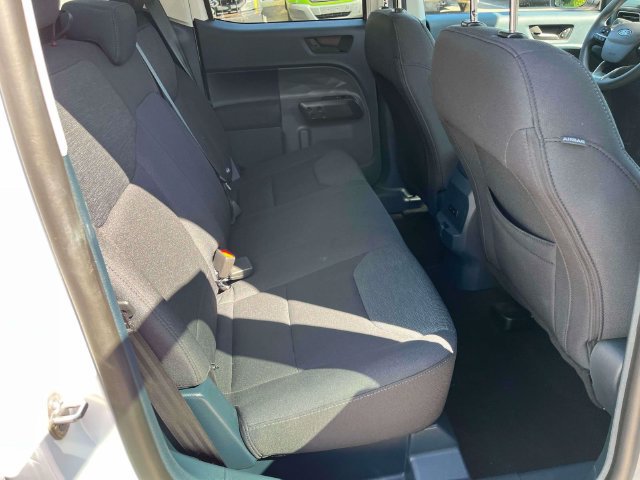 Certified 2025 Ford Maverick XL FWD image 21
