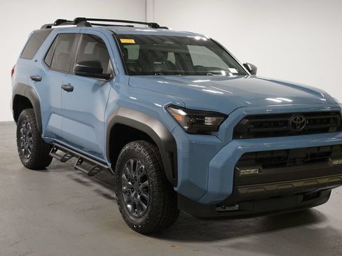 Used 2025 Toyota 4Runner SR5 RWD image 3