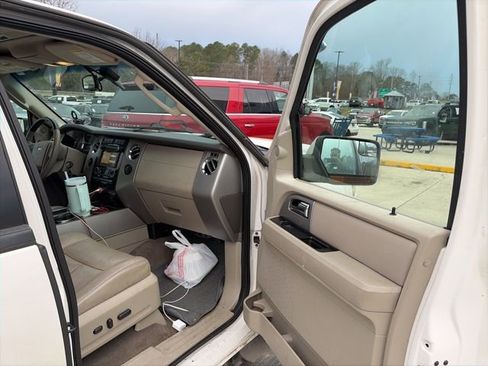 Used 2013 Ford Expedition EL Limited image 38
