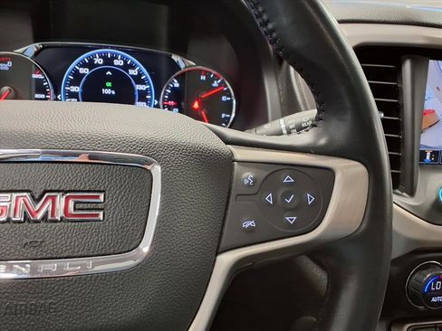 Used 2021 GMC Acadia Denali w/ Denali Technology Package image 29
