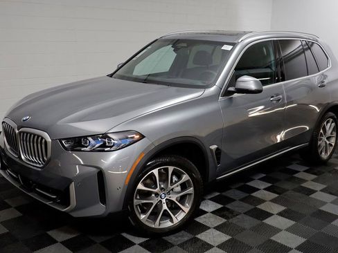 New 2026 BMW X5 xDrive40i w/ Climate Comfort Package AWD/4WD image 2