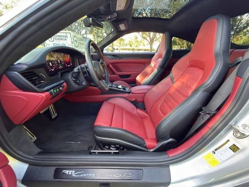 Used 2025 Porsche 911 Carrera 4 GTS AWD/4WD image 25