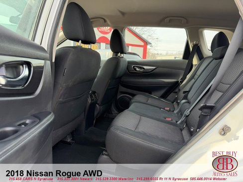 Used 2018 Nissan Rogue S AWD/4WD image 9