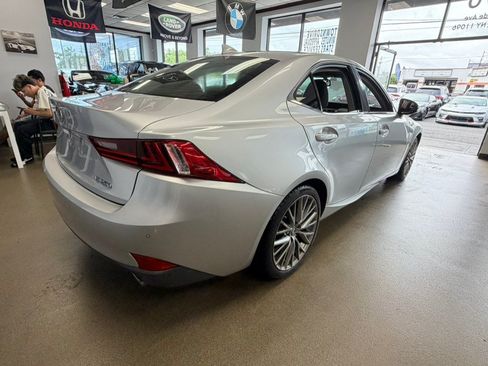 Used 2015 Lexus IS 250 w/ Premium Package RWD image 15
