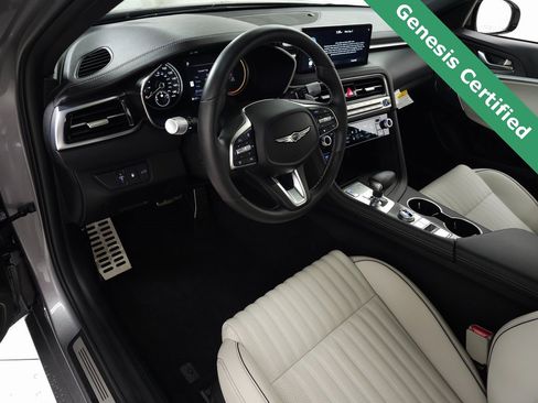 Used 2025 Genesis G70 2.5T w/ Sport Prestige Package image 19