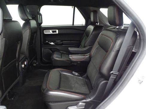 Used 2022 Ford Explorer ST-Line w/ Class IV Trailer Tow Package image 13