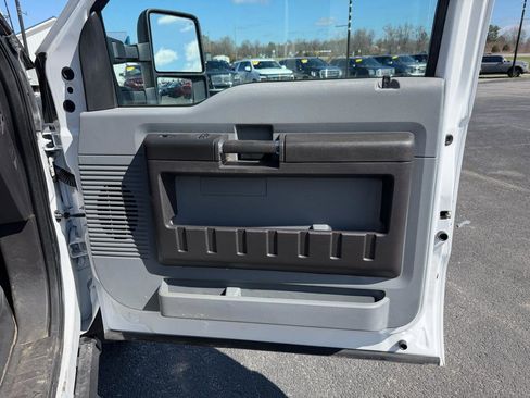 Used 2016 Ford F450 XL w/ Power Equipment Group image 19