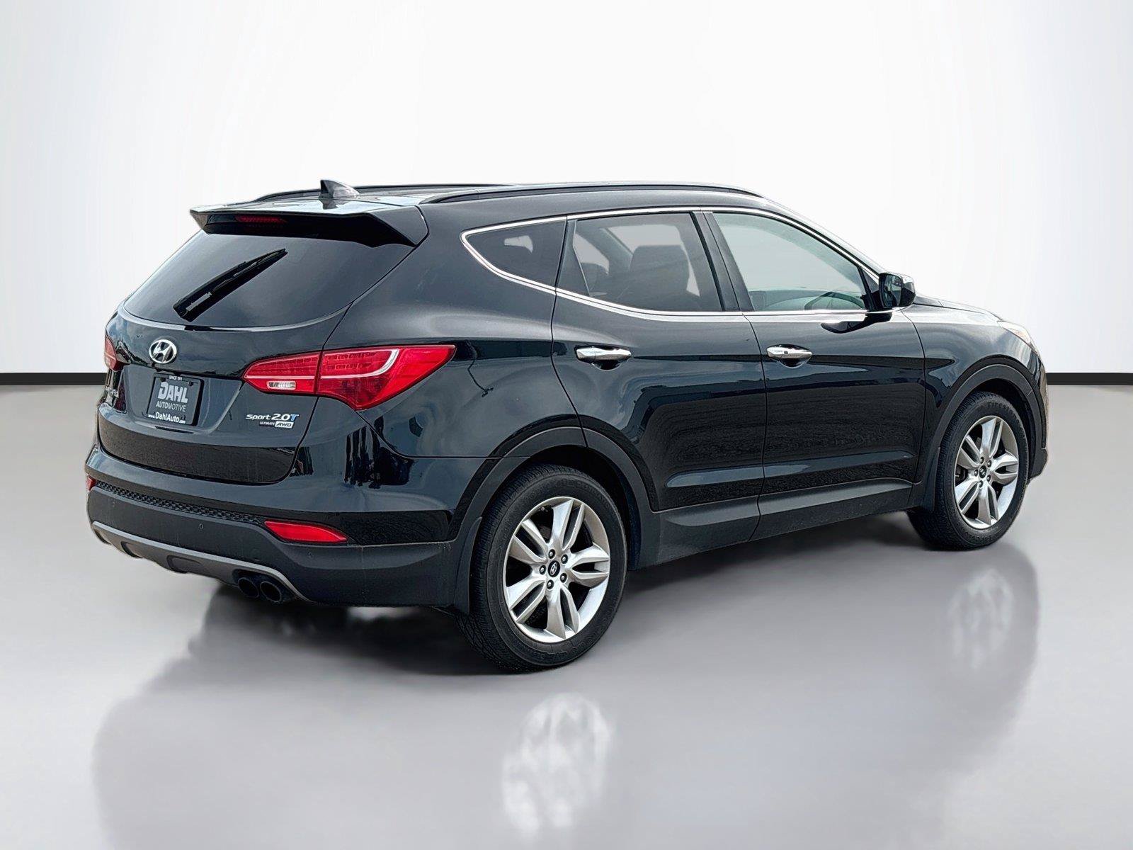 Used 2015 Hyundai Santa Fe Sport 2.0T w/ Option Group 05 AWD/4WD image 13