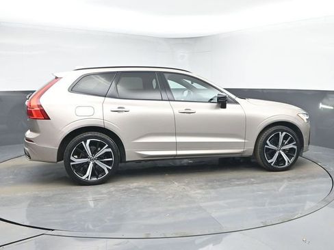 Used 2023 Volvo XC60 B5 Ultimate w/ Protection Package Premier image 8