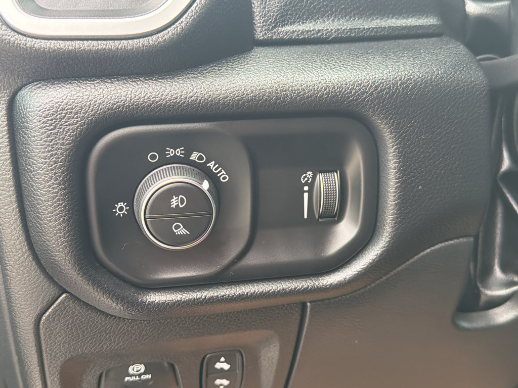 Used 2022 RAM 1500 Big Horn AWD/4WD image 14