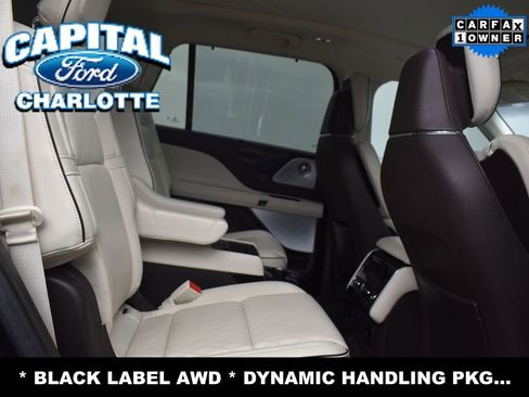 Used 2023 Lincoln Aviator Black Label w/ Jet Package image 16
