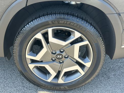 Used 2023 Hyundai Palisade Limited FWD image 18