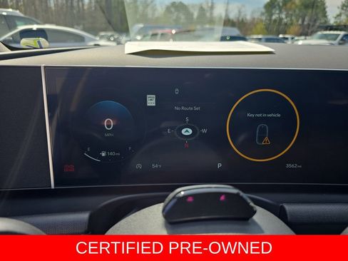 Certified 2025 Hyundai Tucson SEL FWD image 19