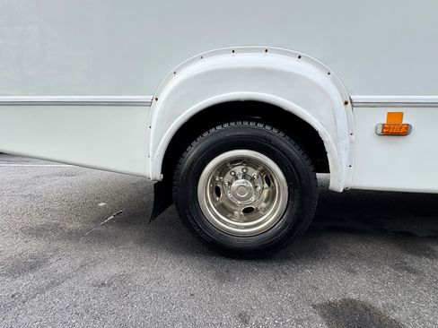 Used 2017 Ford E-350 and Econoline 350 Super Duty w/ Shuttle Bus Prep Package image 14