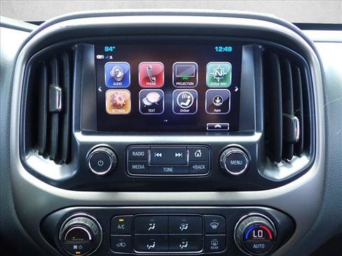 Used 2017 Chevrolet Colorado Z71 AWD/4WD image 16
