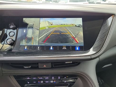 Used 2022 Buick Envision Essence w/ Technology Package I image 26