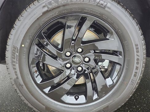 New 2026 Land Rover Discovery Sport Landmark image 34