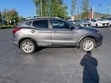 Used 2019 Nissan Rogue Sport SV image 2