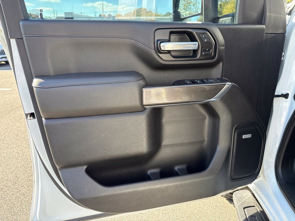 Used 2021 GMC Sierra 2500 AT4 w/ AT4 Premium Plus Package AWD/4WD image 19