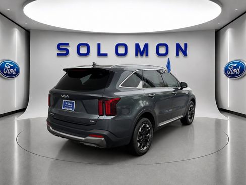 Used 2024 Kia Sorento S w/ Panoramic Sunroof Package AWD/4WD image 5
