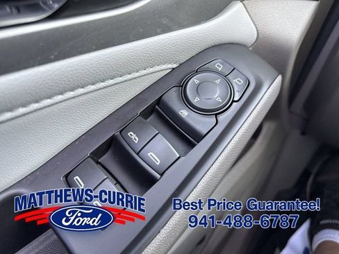 Used 2020 Chevrolet Traverse LT w/ LT Premium Package FWD image 26