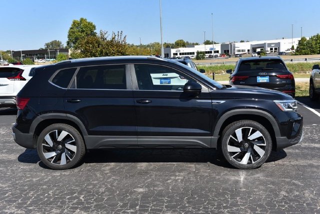 Used 2024 Volkswagen Taos SEL AWD/4WD image 5