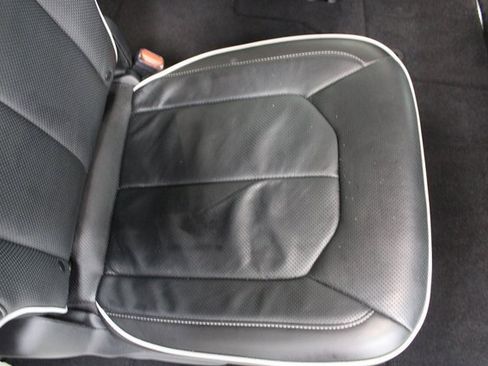 Used 2022 Chrysler Pacifica Limited image 26