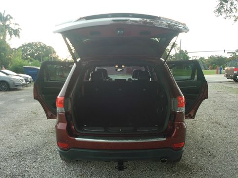 Used 2017 Jeep Grand Cherokee Limited RWD image 29