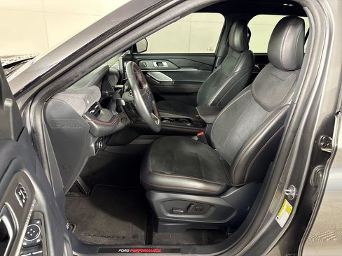 Used 2025 Ford Explorer ST AWD/4WD image 29