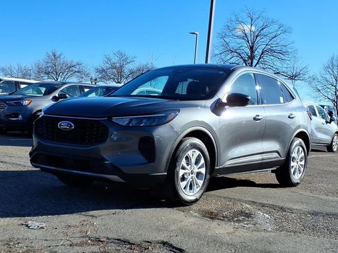 Used 2024 Ford Escape Active AWD/4WD image 1