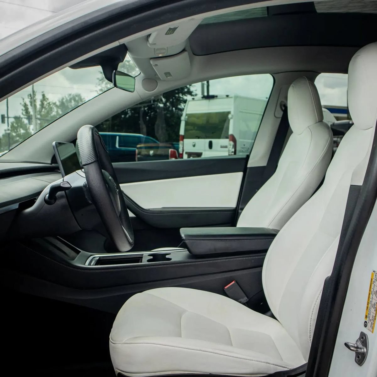 Used 2022 Tesla Model Y Performance AWD/4WD image 28