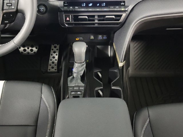 Used 2026 Toyota Camry SE w/ Convenience Package FWD image 24