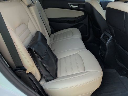 Used 2021 Ford Edge SEL w/ Convenience Package FWD image 36