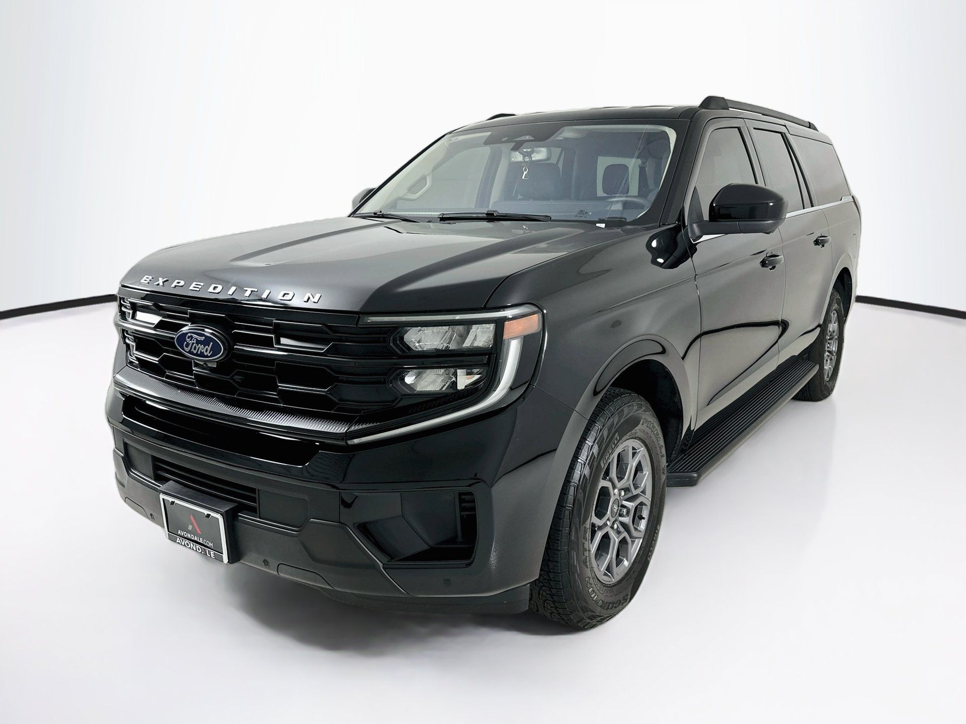 Used 2025 Ford Expedition Max Active RWD image 3